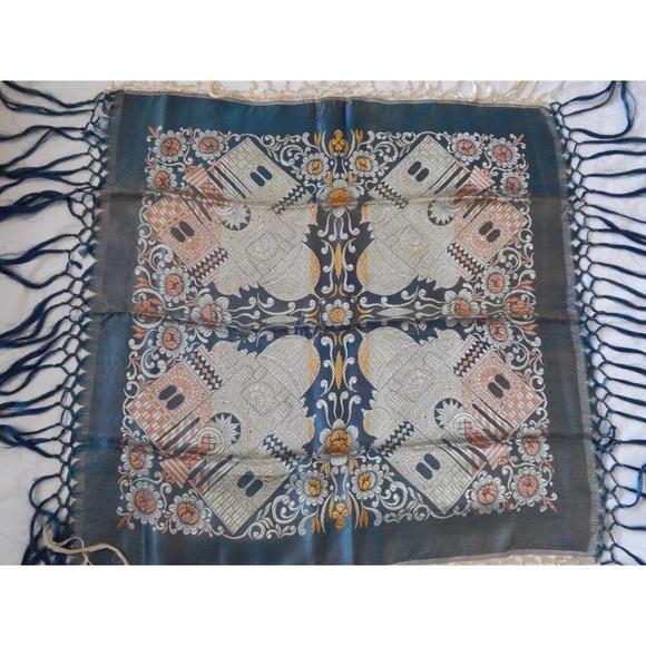 Vintage Silk Brocade Piano Scarf/Shawl - Picture 4 of 8